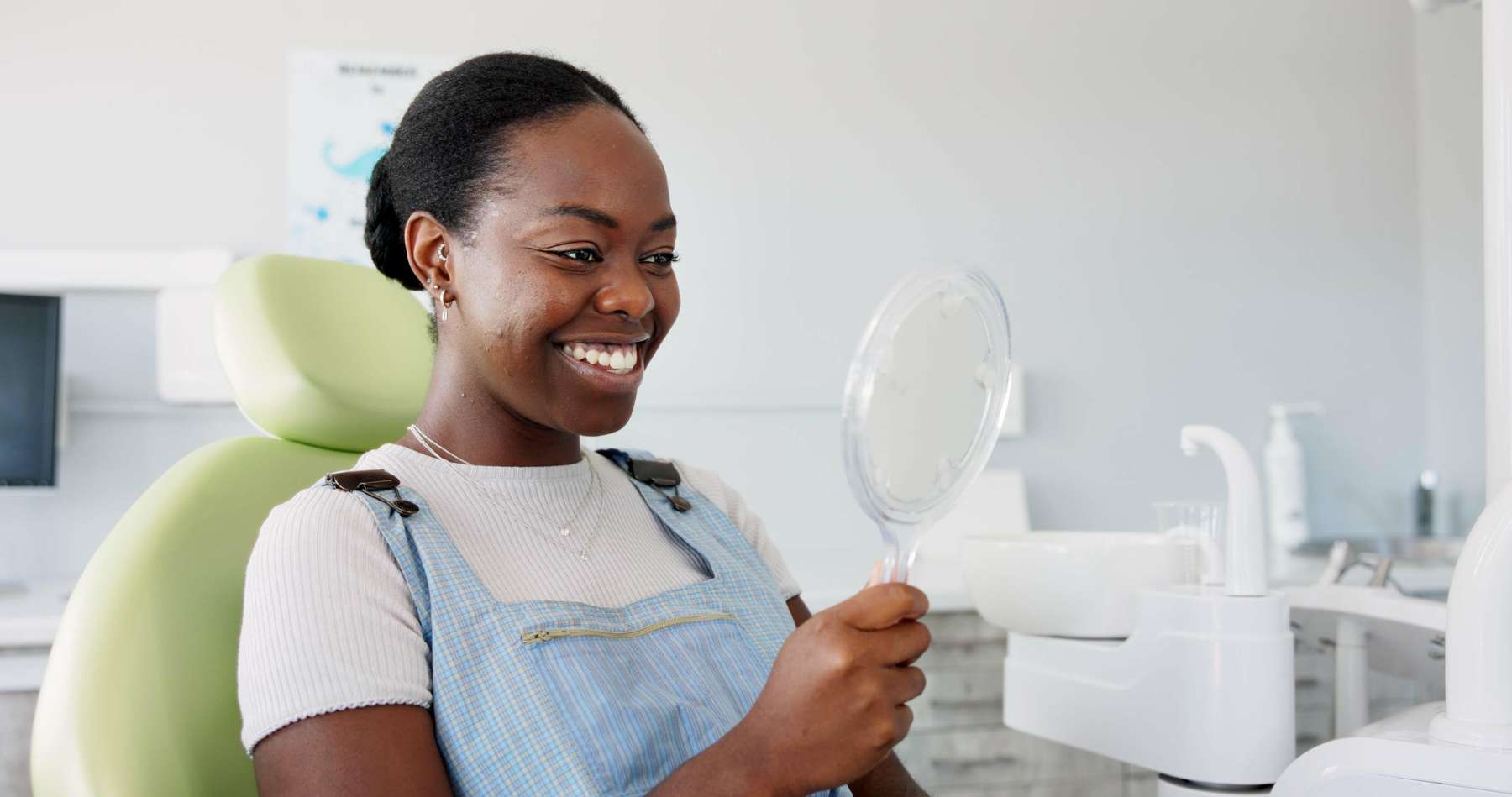 Woman received teeth whitening treatment in Fayetteville, AR