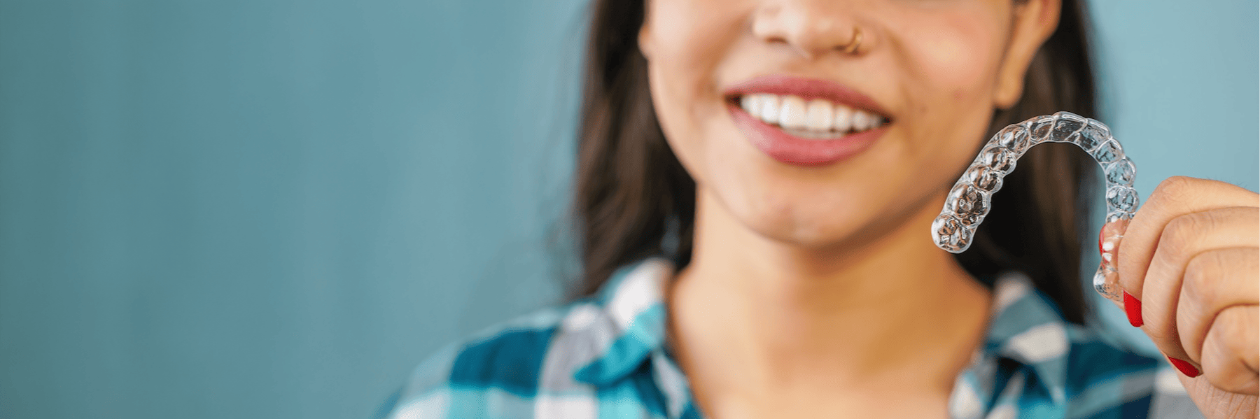 Young woman smiling l Invisalign 72762